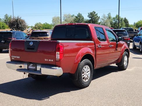 Used 2015 Nissan Frontier SV AWD/4WD image 3