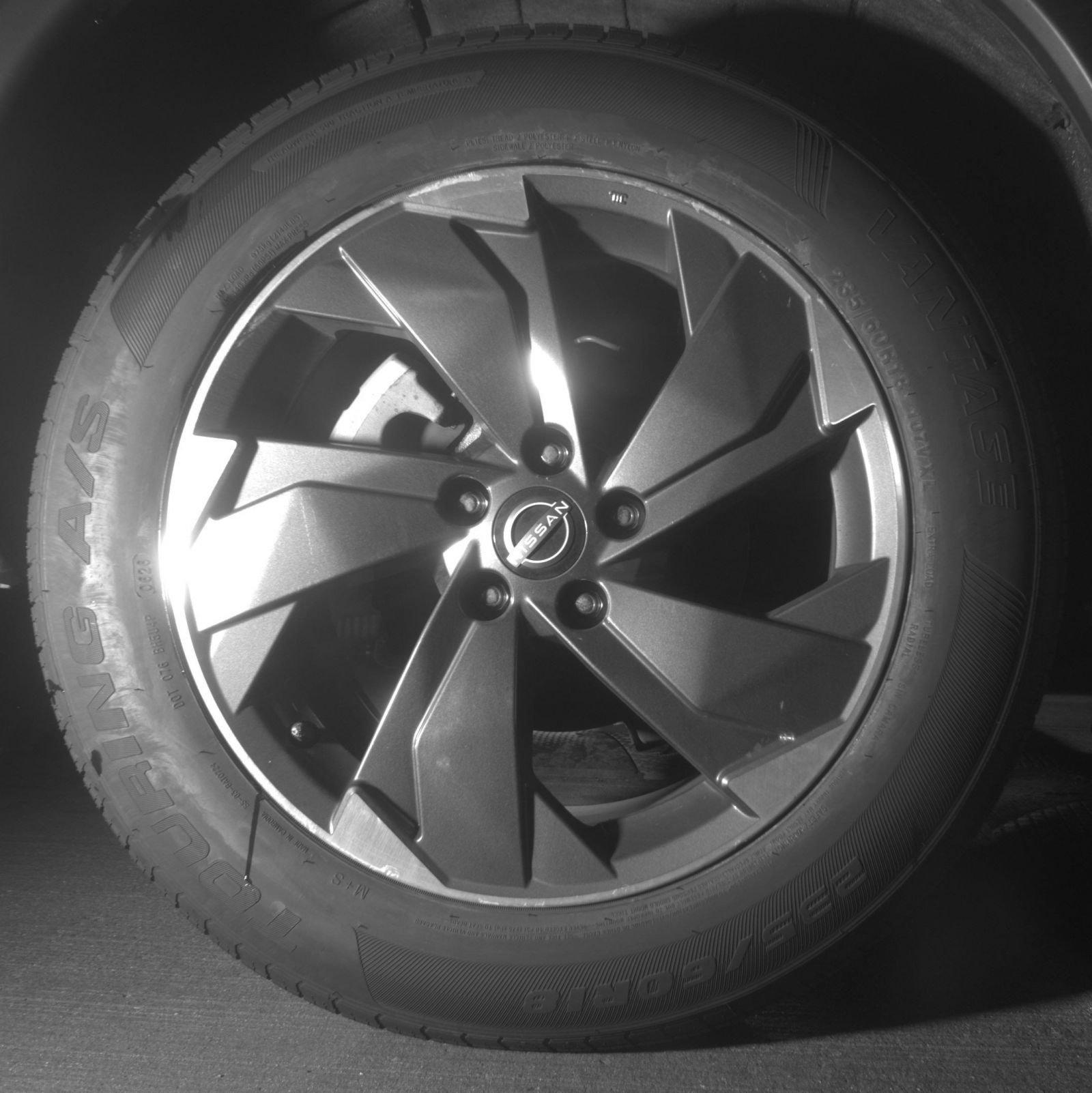 Used 2025 Nissan Rogue SV AWD/4WD image 18