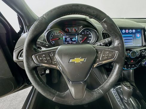 Used 2017 Chevrolet Cruze Premier FWD image 24