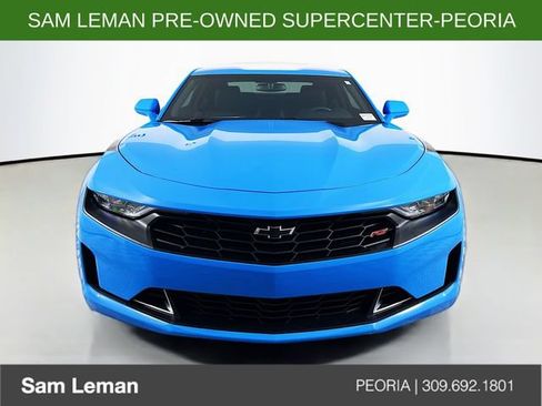 Used 2023 Chevrolet Camaro LT w/ Design Package 1 RWD image 2