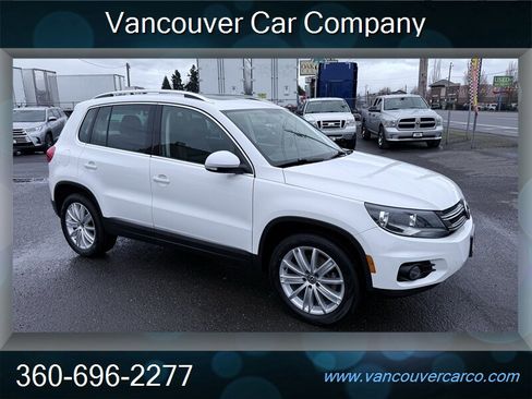 Used 2012 Volkswagen Tiguan SE image 9