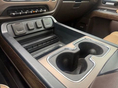 Used 2018 GMC Sierra 2500 Denali w/ Duramax Plus Package image 33