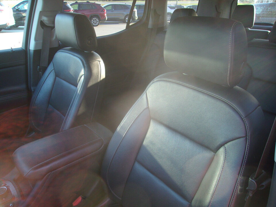 Used 2020 GMC Acadia SLT w/ Driver Alert Package II AWD/4WD image 9