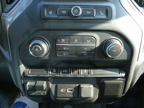 Used 2021 Chevrolet Silverado 1500 Custom Trail Boss image 26