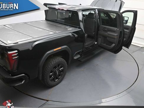 Used 2024 GMC Sierra 2500 AT4 w/ AT4 Premium Plus Package AWD/4WD image 42