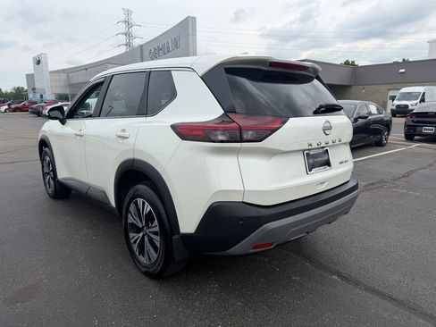 Used 2023 Nissan Rogue SV AWD/4WD image 6