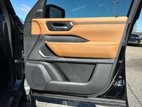 New 2026 Nissan Armada Platinum Reserve image 14