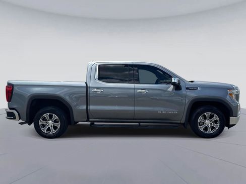 Used 2020 GMC Sierra 1500 SLT RWD image 2