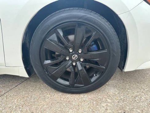 Used 2019 Nissan Maxima 3.5 S w/ Floor Mat Group FWD image 18