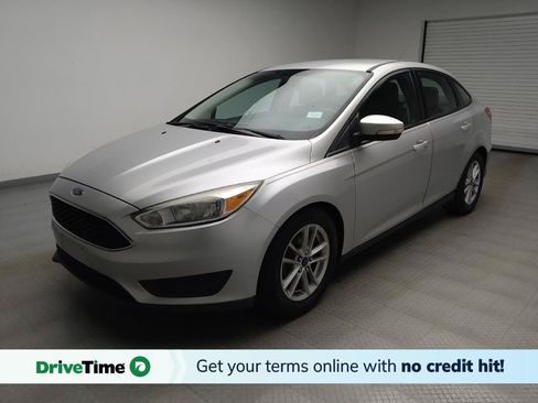 Used 2016 Ford Focus SE w/ SE Cold Weather Package FWD image 1