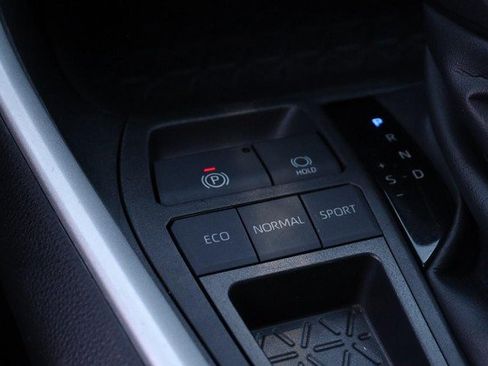 Used 2023 Toyota RAV4 XLE FWD image 18