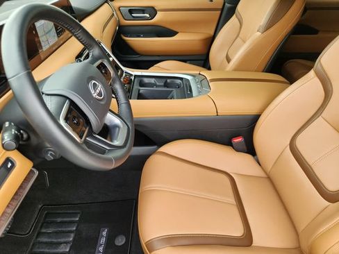 Used 2026 Nissan Armada SL w/ Captain's Chari Seat Package RWD image 14