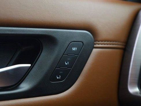 Used 2025 Nissan Pathfinder Platinum w/ Cargo Package FWD image 23