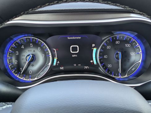 New 2026 Chrysler Pacifica Select image 10