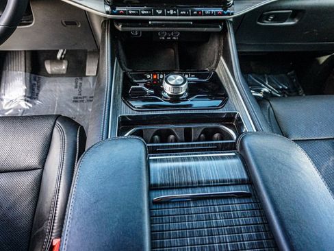 Used 2023 Jeep Wagoneer Series II image 38