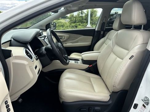 Used 2023 Nissan Murano SL image 10