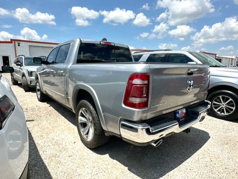 Used 2022 RAM 1500 Limited AWD/4WD image 2