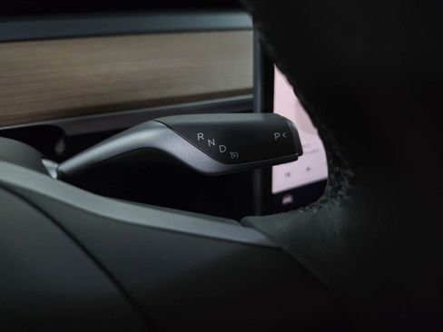 Used 2024 Tesla Model Y Long Range image 24