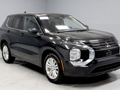 Used 2024 Mitsubishi Outlander ES