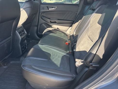 Used 2022 Ford Edge ST w/ Equipment Group 401A image 10