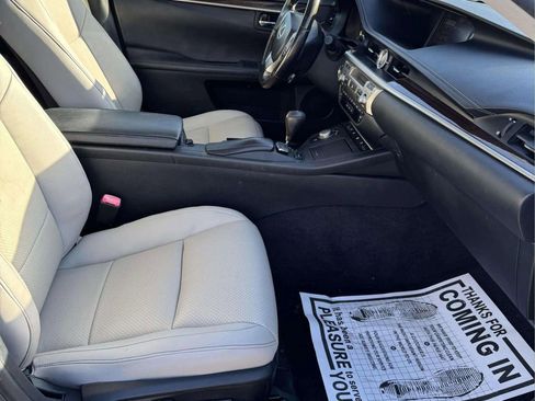 Used 2015 Lexus ES 350 image 11