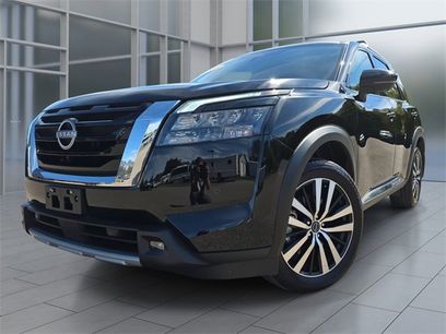 Used 2025 Nissan Pathfinder Platinum w/ Cargo Package