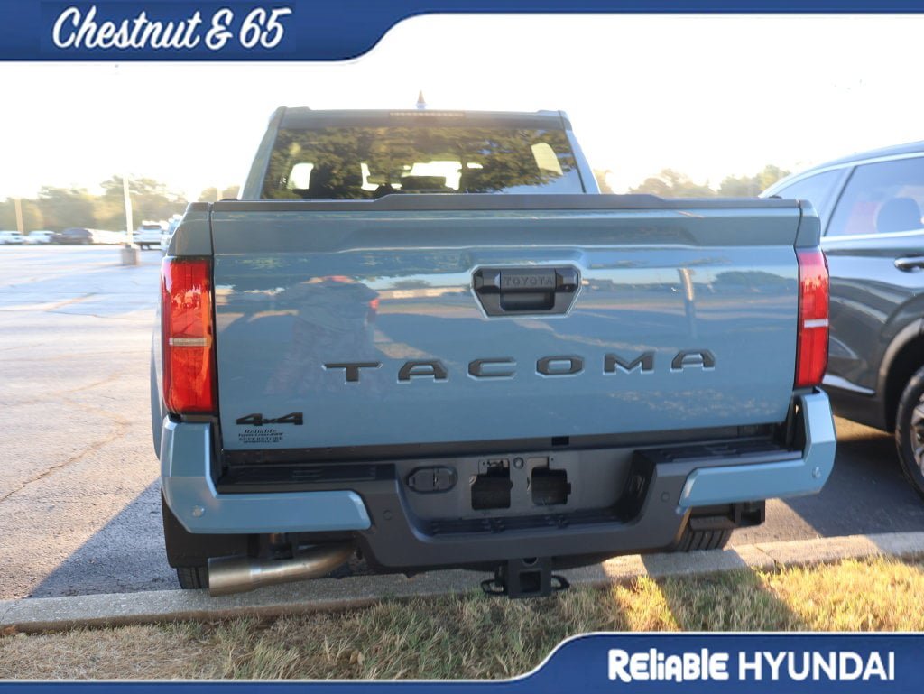 Used 2026 Toyota Tacoma TRD Sport w/ TRD Sport Upgrade Package AWD/4WD image 18