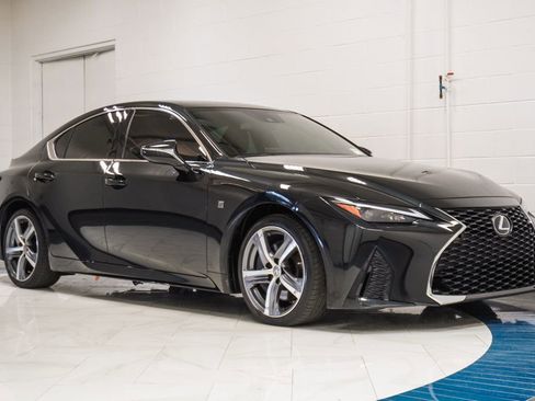 Used 2024 Lexus IS 350 F Sport RWD image 5