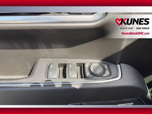 Used 2022 GMC Sierra 1500 SLT w/ SLT Convenience Package AWD/4WD image 15