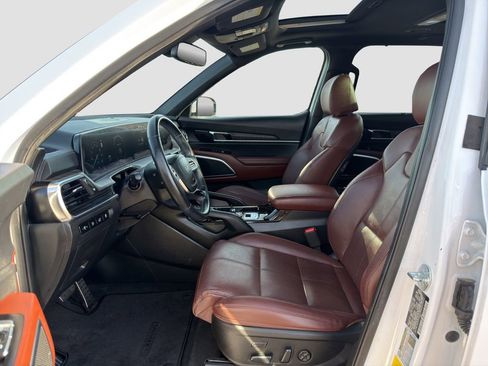 Used 2024 Kia Telluride SX image 9