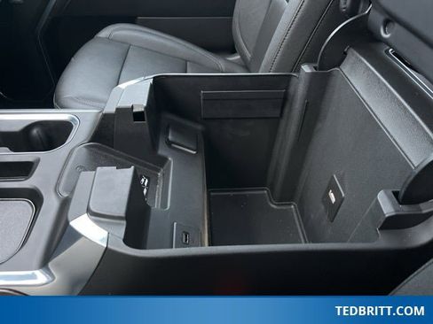 Used 2022 GMC Sierra 1500 SLT w/ SLT Convenience Package image 39