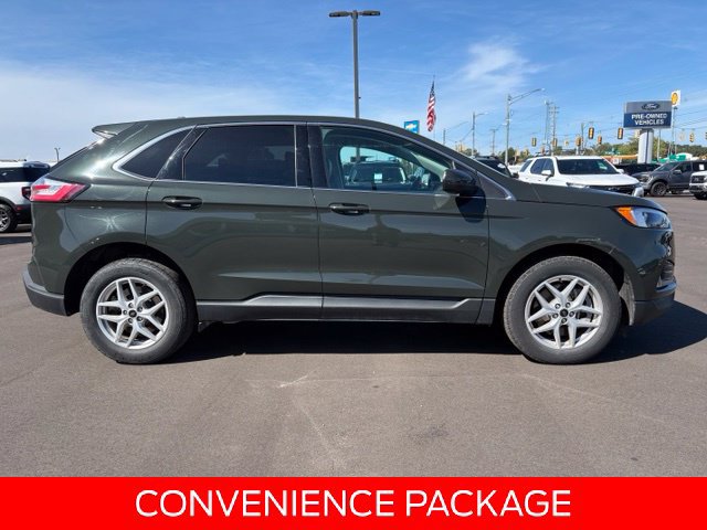 Certified 2024 Ford Edge SEL w/ Convenience Package AWD/4WD image 2