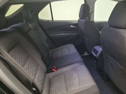 Used 2018 Chevrolet Equinox LT image 19