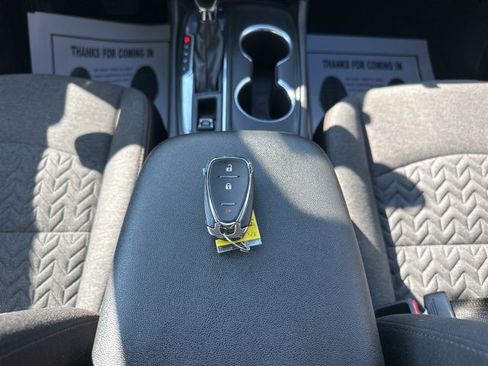 Used 2023 Chevrolet Equinox LT image 22