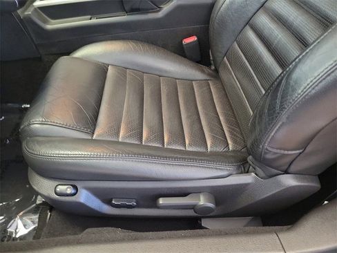 Used 2008 Ford Mustang Bullitt image 11