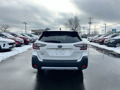 Certified 2023 Subaru Outback Limited image 12