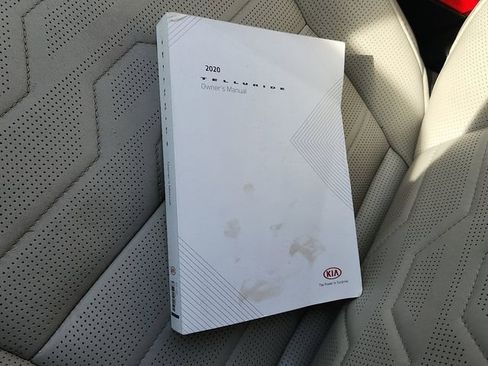 Used 2020 Kia Telluride SX w/ SX Prestige Package image 31