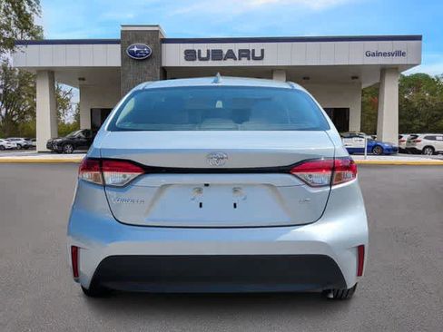 Used 2024 Toyota Corolla LE image 5