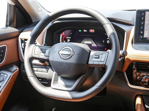 New 2026 Nissan Rogue Platinum AWD/4WD image 12