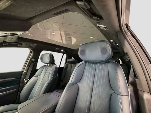 Certified 2025 Cadillac Escalade IQ Sport 2 w/ LPO, ONYX Package AWD/4WD image 21