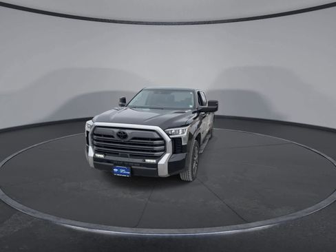 Used 2022 Toyota Tundra Limited image 3