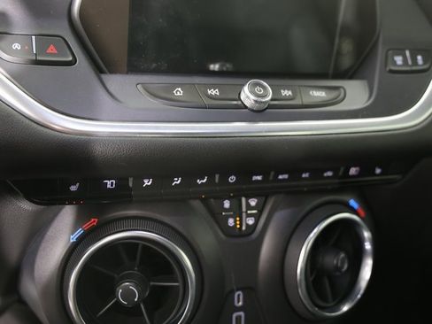 Used 2020 Chevrolet Blazer LT image 7