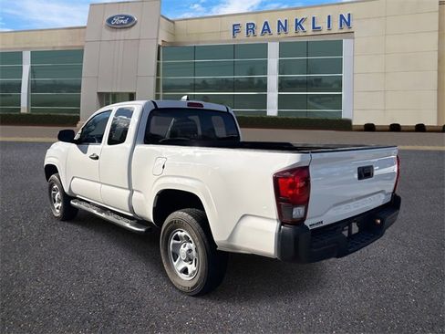 Used 2023 Toyota Tacoma SR image 5