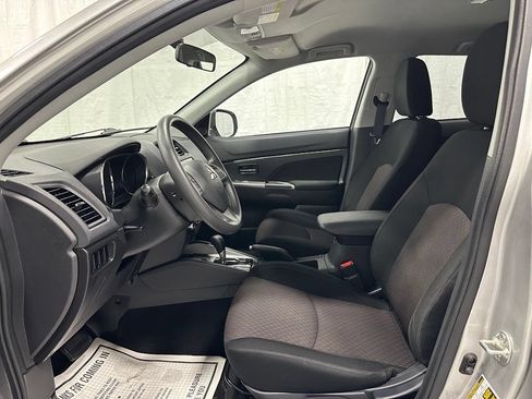 Used 2019 Mitsubishi Outlander Sport ES AWD/4WD image 14