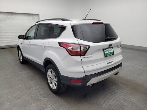 Used 2018 Ford Escape SE image 5