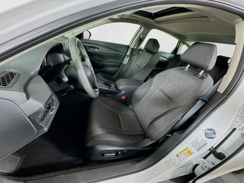 Certified 2025 Honda Accord SE image 11