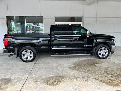 Used 2018 Chevrolet Silverado 1500 LTZ w/ LTZ Plus Package image 6