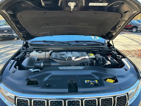 Used 2024 Jeep Wagoneer Series II image 12