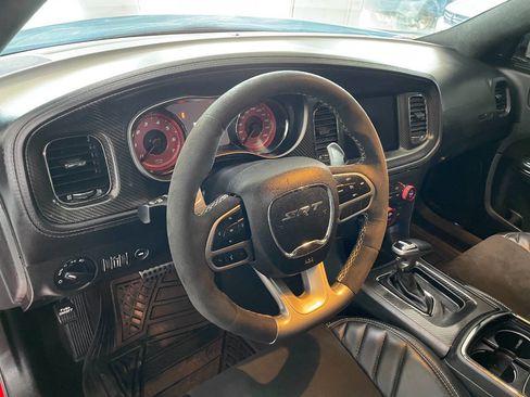 Used 2022 Dodge Charger SRT Hellcat w/ Harman/Kardon Audio Group image 16