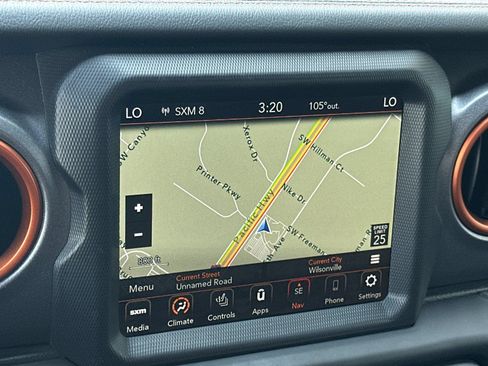 Used 2021 Jeep Gladiator Mojave AWD/4WD image 16